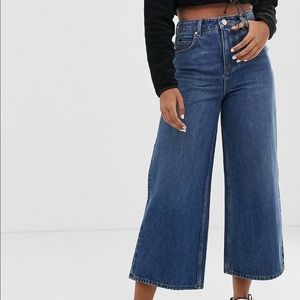 Wide leg jeans